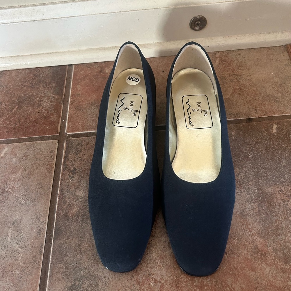 Women's touch by Nina navy shoes